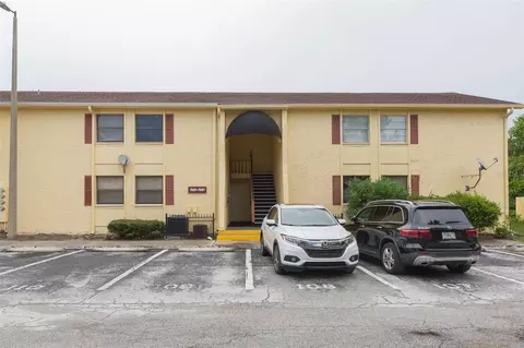7501 Dolonita Dr, Tampa, FL 33615