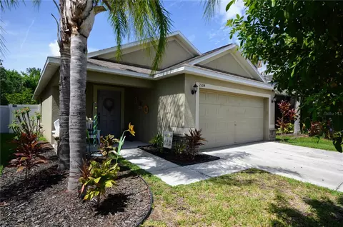 2304 Richwood Pike Dr, Ruskin, FL 33570