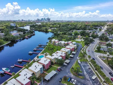 2424 W Tampa Bay Blvd #C101, Tampa, FL 33607