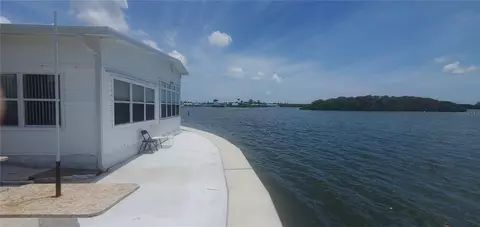 335 Terra Ceia Dr, Palmetto, FL 34221