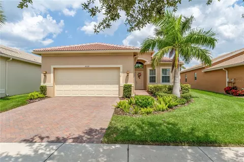 16122 Cape Coral Dr, Wimauma, FL 33598