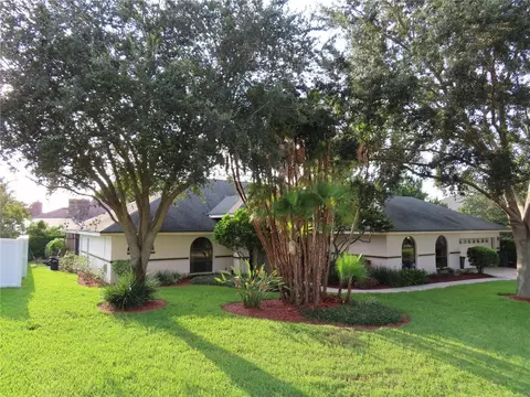 710 S Lake Florence Dr, Winter Haven, FL 33884