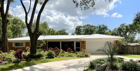 1402 Dee Ann Dr, Brandon, FL 33511