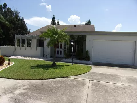 102 Carswell Cir #102, Sun City Center, FL 33573