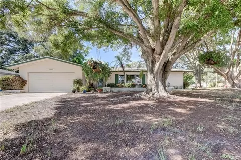 2034 Kenmoore Dr, Clearwater, FL 33764