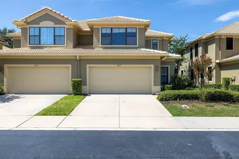 8227 Acadian Ln, Seminole, FL 33777