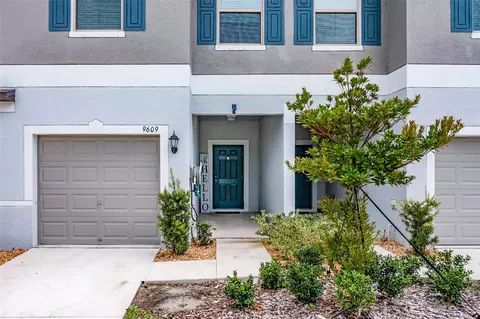 9609 Mulberry Marsh Ln, Sun City Center, FL 33573