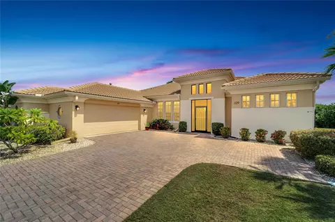 329 Noble Faire Dr, Sun City Center, FL 33573