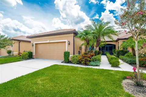 312 Seneca Falls Dr, Apollo Beach, FL 33572