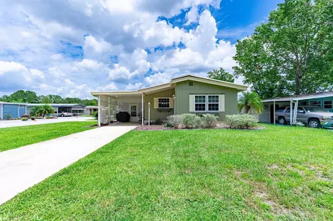 2540 Karen Dr, Mount Dora, FL 32757