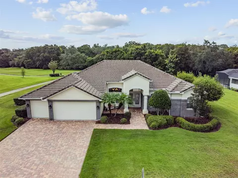 13704 Carryback Dr, Dade City, FL 33525