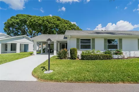 2336 Gainesborough Loop #218, Sun City Center, FL 33573