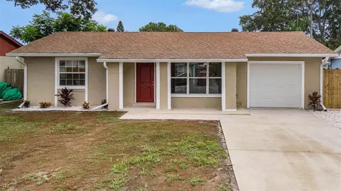 7982 Powder Horn Cir, Largo, FL 33773