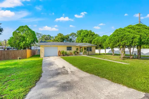 38834 3rd Ave, Zephyrhills, FL 33542