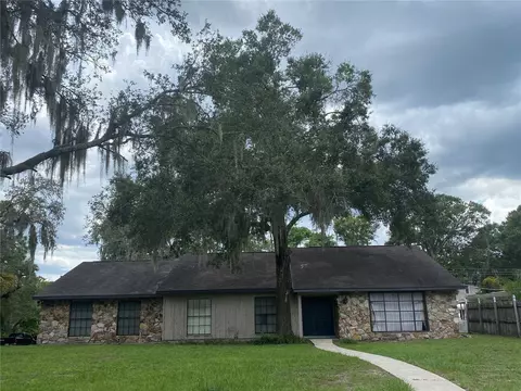 311 Fern Cliff Ave, Temple Terrace, FL 33617