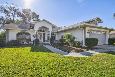 8822 Hargrove Dr, Hudson, FL 34667