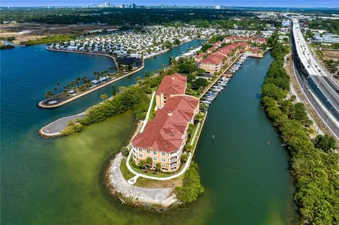 5000 Culbreath Key Way #9-110, Tampa, FL 33611