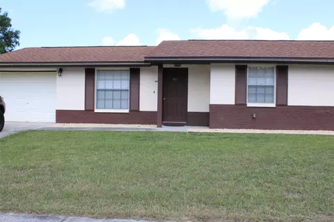 906 Briarcliff Dr, Valrico, FL 33594
