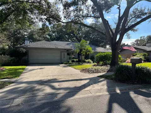 609 Herchel Dr, Temple Terrace, FL 33617