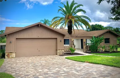 785 Maple Ridge Rd N, Palm Harbor, FL 34683