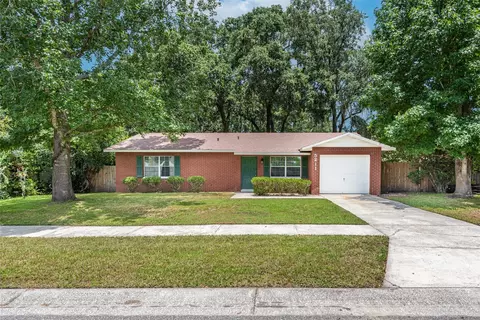 5211 Presidential St, Seffner, FL 33584