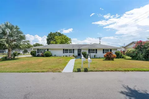 136 Poe Dr, Winter Haven, FL 33884