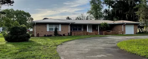 604 Walter Dr, Plant City, FL 33563