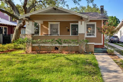 2106 W Marjory Ave, Tampa, FL 33606