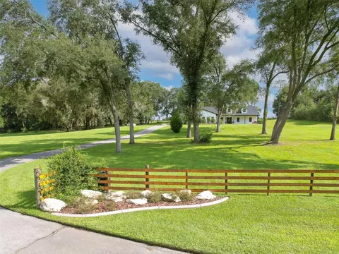 35037 Heartland Dr, Dade City, FL 33523