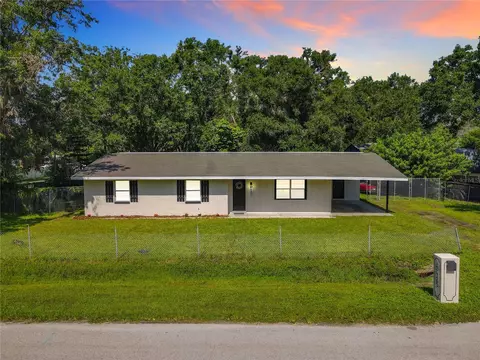 10425 Ray St, Gibsonton, FL 33534