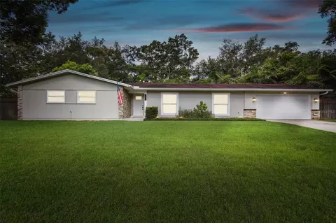 512 Nantucket Dr, Temple Terrace, FL 33617