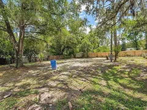 2513 Mobilaire Dr, Lutz, FL 33559