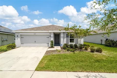 16307 Little Garden Dr, Wimauma, FL 33598