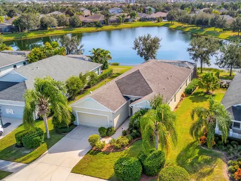 4914 Mission Park Ln, Lakewood Ranch, FL 34211