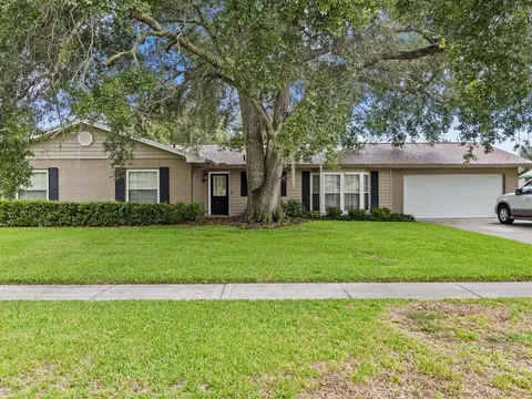 1806 Cherry Ridge Ln, Brandon, FL 33511