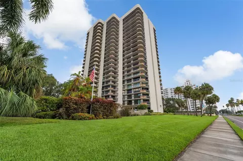 2413 Bayshore Blvd #1205, Tampa, FL 33629