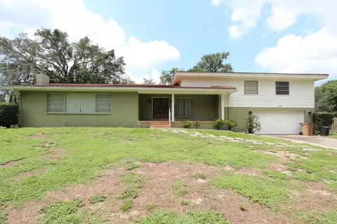 522 S Riverhills Dr, Temple Terrace, FL 33617