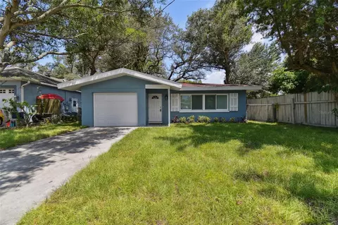 1674 Dartmouth St, Clearwater, FL 33755
