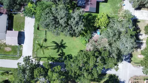 5316 Bogdonoff Dr, Seffner, FL 33584