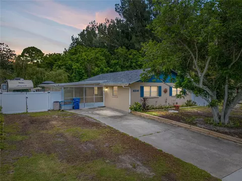 4216 3rd Ave W, Palmetto, FL 34221