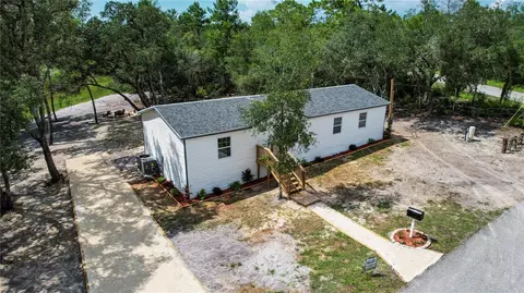 9595 Round Lake Dr, Weeki Wachee, FL 34613