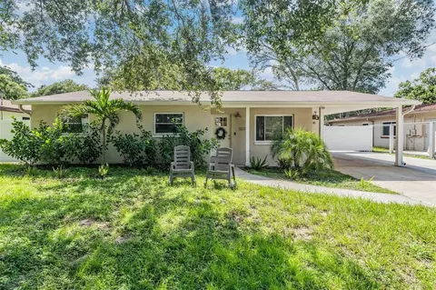 11330 N Oakleaf Ave, Tampa, FL 33612