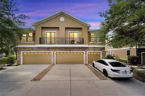 16435 Kingletridge Ave, Lithia, FL 33547