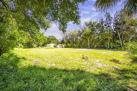 6207 S Martindale Ave, Tampa, FL 33611