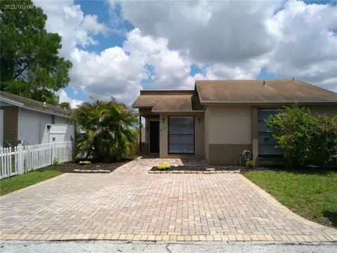 9109 Suffield Ct, Tampa, FL 33615