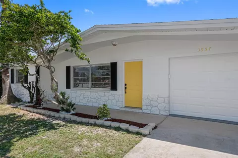 3957 Pensdale Dr, New Port Richey, FL 34652