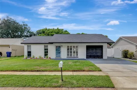 7826 Avenal Loop, New Port Richey, FL 34655