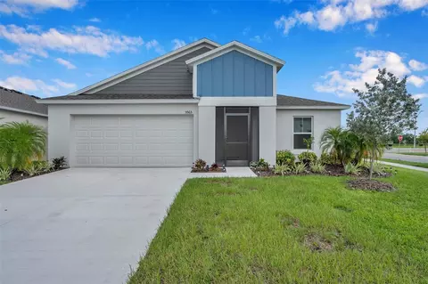 5565 Arlington River Dr, Lakeland, FL 33811