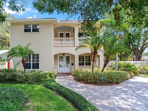 2301 S Hale Ave, Tampa, FL 33629