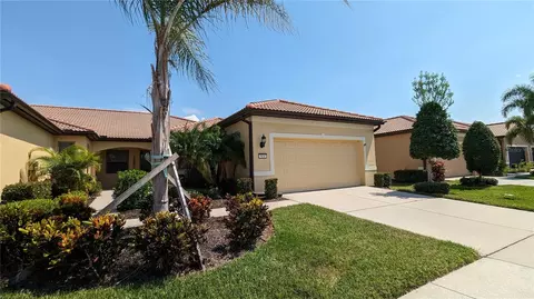 409 Brandywine Falls Ct, Apollo Beach, FL 33572